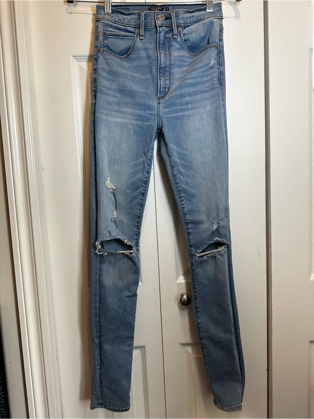 Abercrombie & Fitch Light Blue Distressed Skinny Jeans #82